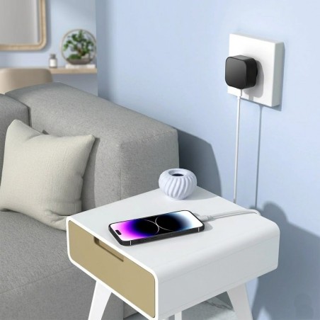Full HD WiFi camera in USB-C oplader